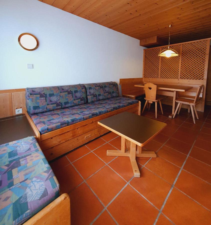 Residence Silvester Racines Zewnętrze zdjęcie