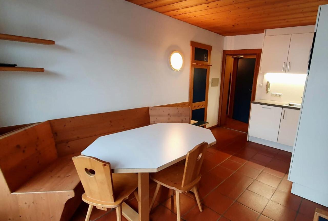 Residence Silvester Racines Zewnętrze zdjęcie